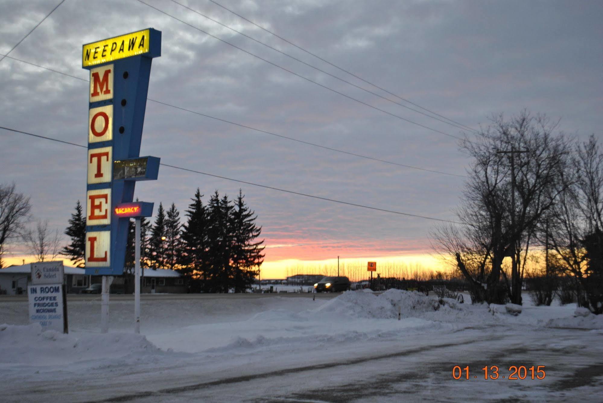 Neepawa Motel Εξωτερικό φωτογραφία